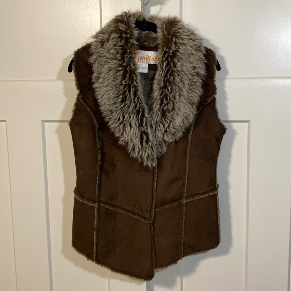 Mendlos Fashions Brown Faux Fur Vest, Women’s Small